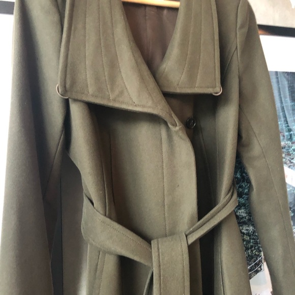 Aritzia babaton Connor coat in olive green - Picture 4 of 6